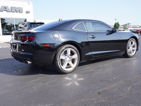 Used 2010 Chevrolet Camaro SS w/ RS Package RWD image 3