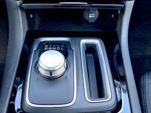 Used 2023 Chrysler 300 Touring w/ Safetytec Plus Group RWD image 32