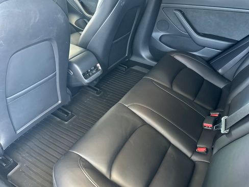 Used 2023 Tesla Model 3 Performance image 11