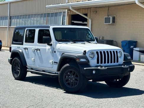 Used 2024 Jeep Wrangler Unlimited Sport AWD/4WD image 44
