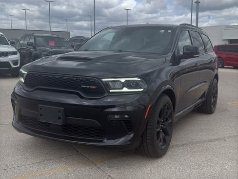 Used 2021 Dodge Durango R/T w/ Tow 'N Go Package AWD/4WD image 2