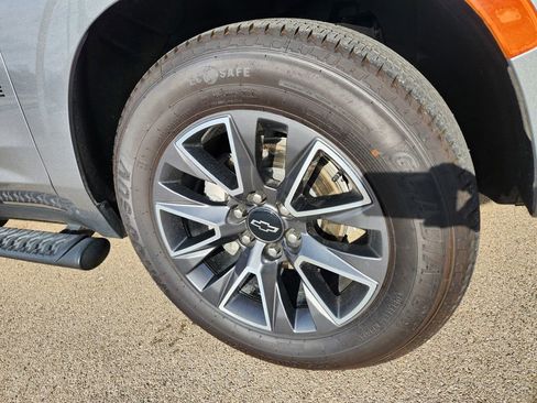 Used 2023 Chevrolet Tahoe Z71 w/ Z71 Off-Road Package image 44