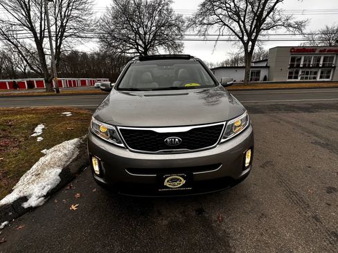 Used 2014 Kia Sorento EX w/ EX V6 Touring Package image 2