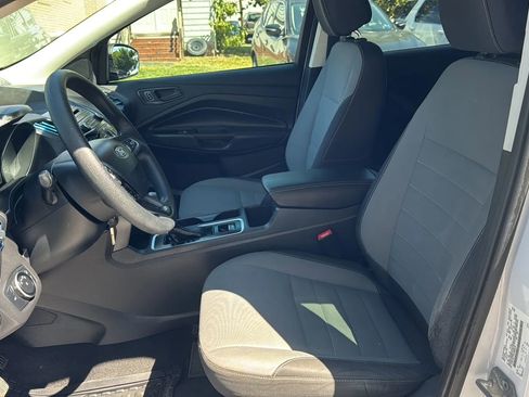 Used 2017 Ford Escape S FWD image 10