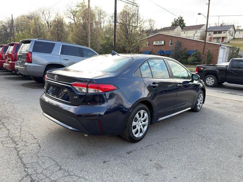 Used 2021 Toyota Corolla LE image 5