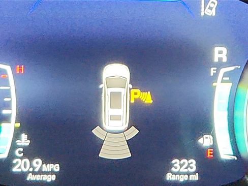 Used 2026 Chrysler Pacifica Limited FWD image 32