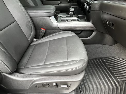 Used 2024 Chevrolet Silverado 1500 LTZ w/ Technology Package image 45