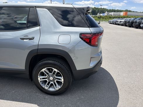 Used 2026 GMC Terrain Elevation w/ Technology Package II AWD/4WD image 9