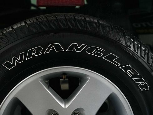 Used 2016 Jeep Wrangler Unlimited Sport w/ Quick Order Package 24S AWD/4WD image 11