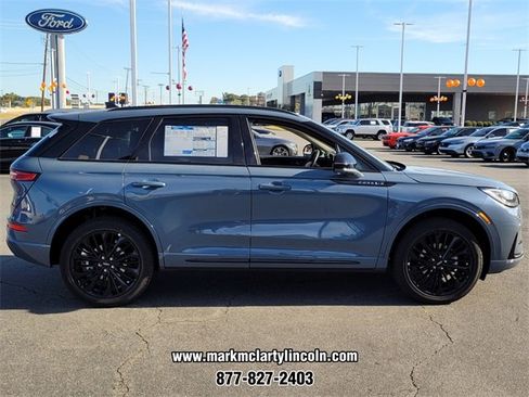 New 2026 Lincoln Corsair Premiere image 2