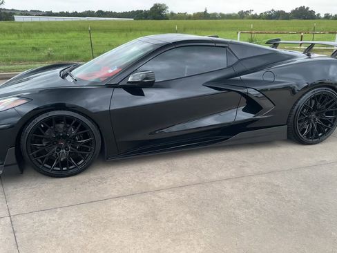 Used 2024 Chevrolet Corvette Stingray Premium Conv w/ Battery Protection Package image 5