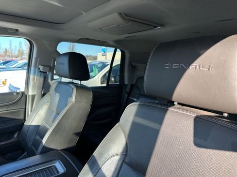 Used 2018 GMC Yukon Denali w/ Open Road Package image 10