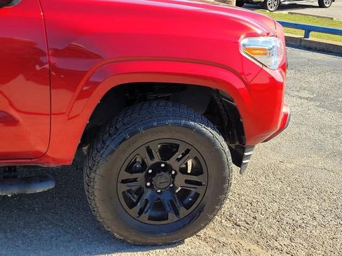 Used 2021 Toyota Tacoma SR w/ SR Convenience Package image 7