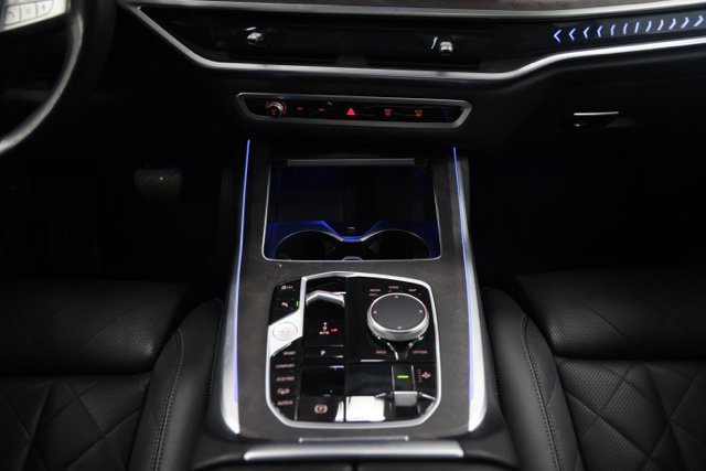 Used 2024 BMW X7 xDrive40i AWD/4WD image 44