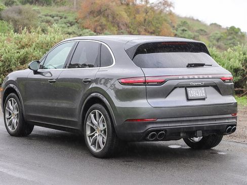 Used 2019 Porsche Cayenne S image 7