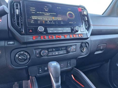 Used 2025 Nissan Frontier PRO-4X w/ Pro Convenience Package AWD/4WD image 18