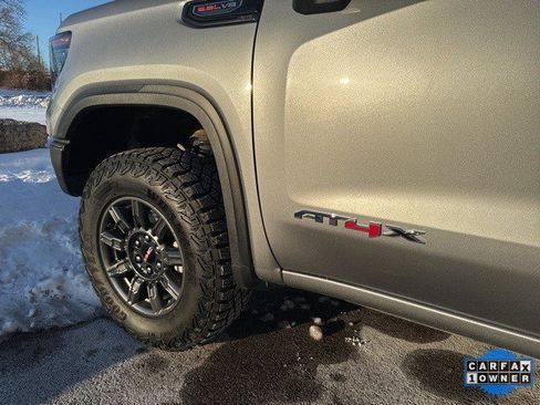 Used 2025 GMC Sierra 1500 AT4X image 5