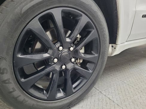 Used 2019 Jeep Grand Cherokee Altitude image 31