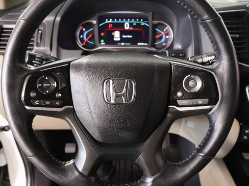 Used 2021 Honda Pilot Elite image 3
