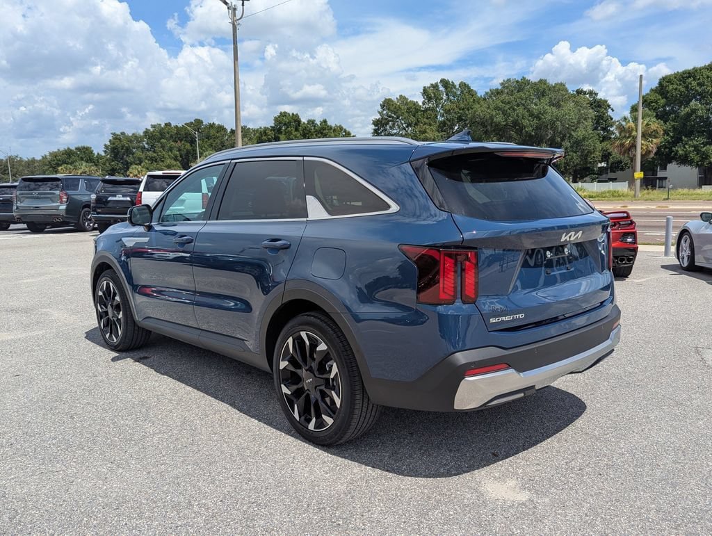 Certified 2026 Kia Sorento SX FWD image 6