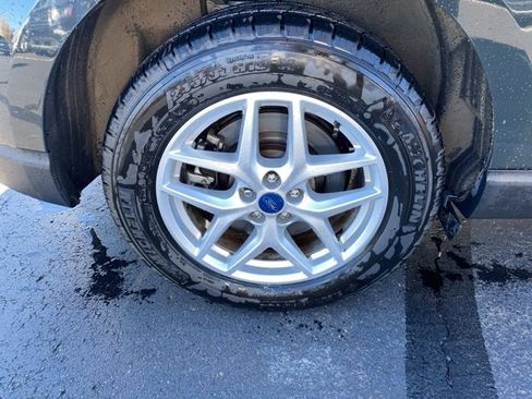 Used 2022 Ford Edge SEL w/ Convenience Package image 9