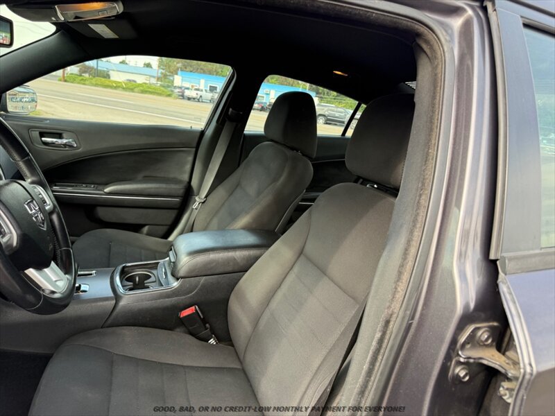 Used 2013 Dodge Charger SXT RWD image 11