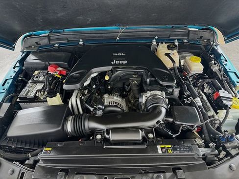 Used 2020 Jeep Wrangler Unlimited Sport image 25