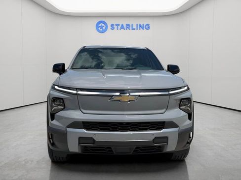 Used 2025 Chevrolet Silverado EV LT AWD/4WD image 15