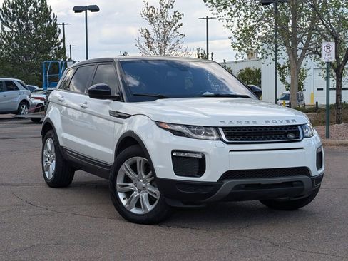 Used 2018 Land Rover Range Rover Evoque SE AWD/4WD image 2