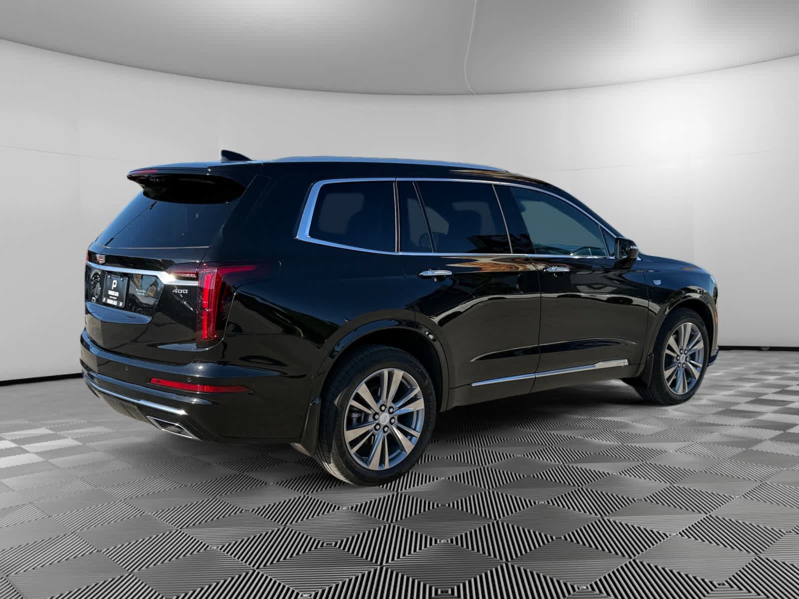 Used 2023 Cadillac XT6 Premium Luxury w/ Technology Package AWD/4WD image 5