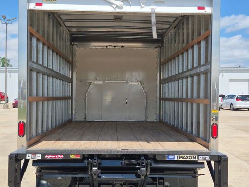 Used 2024 Ford E-350 and Econoline 350 Super Duty w/ Power Windows & Locks Group RWD image 19