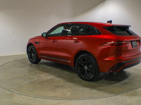 Used 2024 Jaguar F-PACE R-Dynamic S AWD/4WD image 3