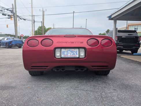 Used 2000 Chevrolet Corvette Coupe w/ Roof Pkg RWD image 6