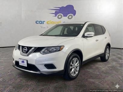 Used 2016 Nissan Rogue SV w/ SV Premium Package