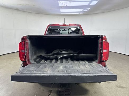 Used 2019 Chevrolet Colorado Z71 AWD/4WD image 31