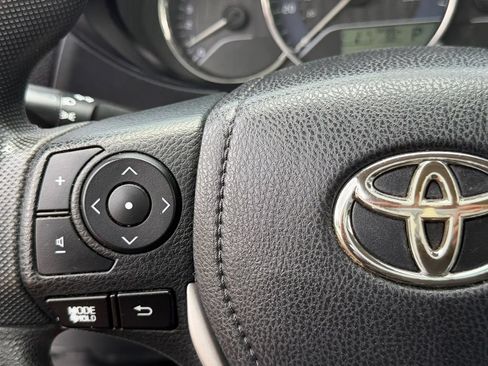 Used 2016 Toyota Corolla L FWD image 24