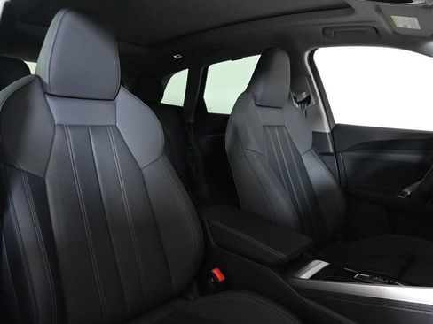 Used 2025 Audi Q5 2.0T Premium Plus image 16