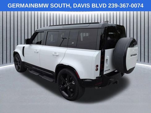 Used 2024 Land Rover Defender 110 X-Dynamic SE AWD/4WD image 7