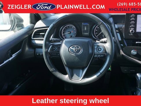 Used 2024 Toyota Camry SE image 13