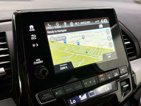 Certified 2024 Honda Odyssey Touring image 22