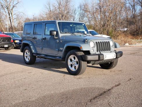 Used 2014 Jeep Wrangler Unlimited Sahara w/ Dual Top Group image 45