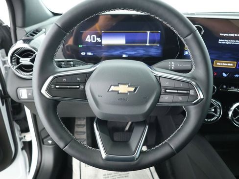 Used 2024 Chevrolet Blazer EV LT image 11