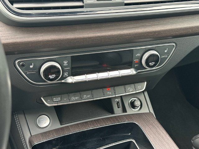 Used 2024 Audi Q5 2.0T Premium Plus AWD/4WD image 29
