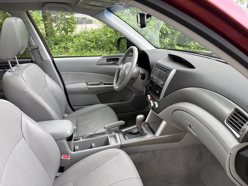 Used 2010 Subaru Forester 2.5X Limited AWD/4WD image 34