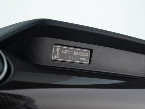 Used 2022 Ford Mustang Shelby GT500 w/ Carbon Fiber Track Pack RWD image 38