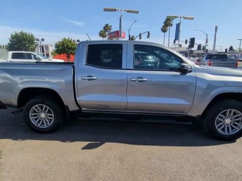 Used 2025 Chevrolet Colorado LT RWD image 9