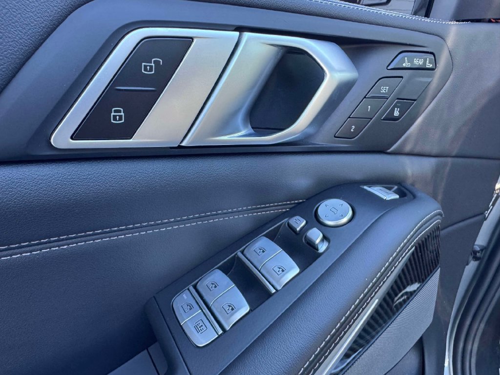 Certified 2024 BMW X7 M60i w/ Climate Comfort Package AWD/4WD image 20