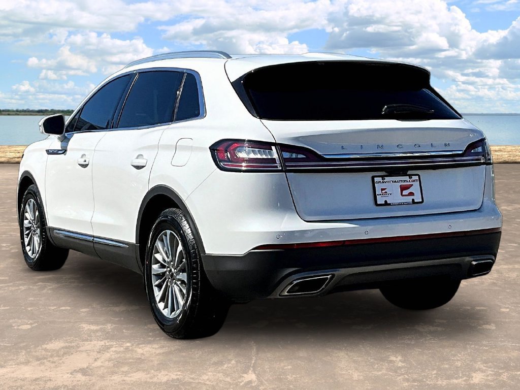Used 2022 Lincoln Nautilus FWD w/ Premium Package image 6