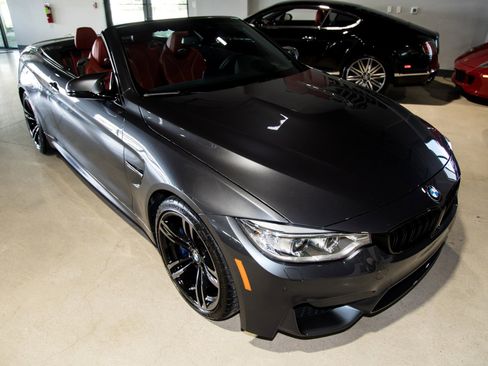 Used 2016 BMW M4 Convertible image 55