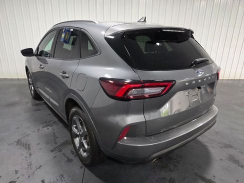 Used 2023 Ford Escape ST-Line Select AWD/4WD image 3